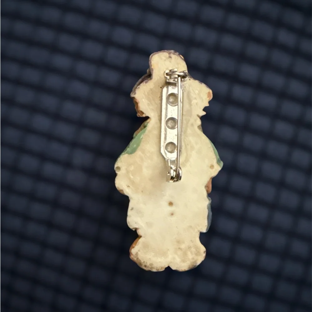 Festive Holiday Ornaments Set brooches
